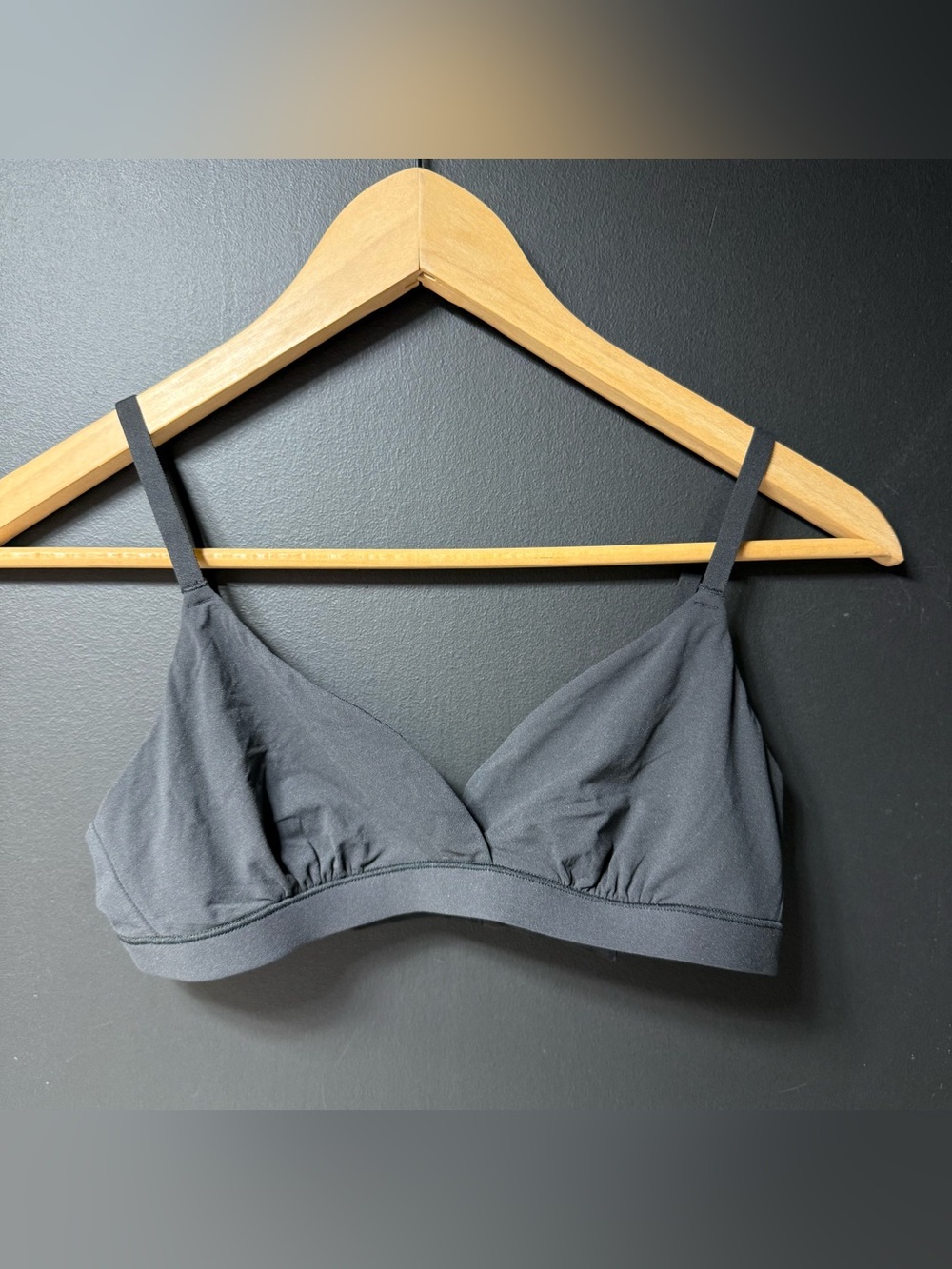 SKIMS Fits Everybody Crossover Bralette